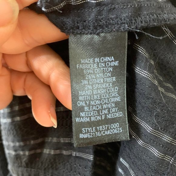 🌷3 for$25🌷Guess Jeans, US 9 (Fits Small), Black & Silver Stripe Shirt Dress - Picture 9 of 9